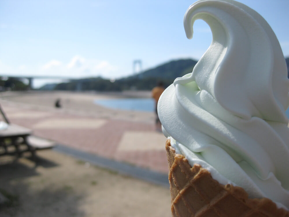しまなみ海道とソフトクリーム